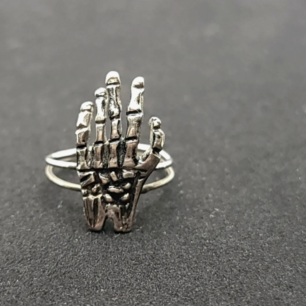 Skeleton Hand Ring
